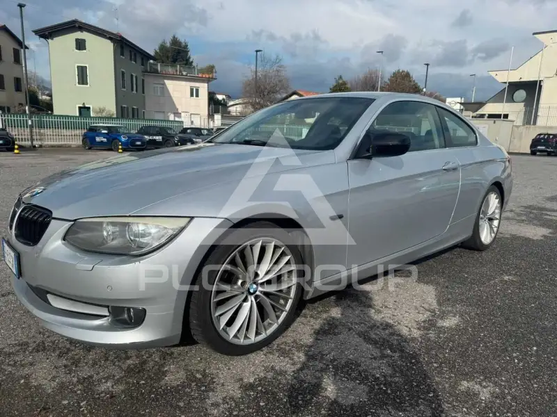 2011 BMW 325