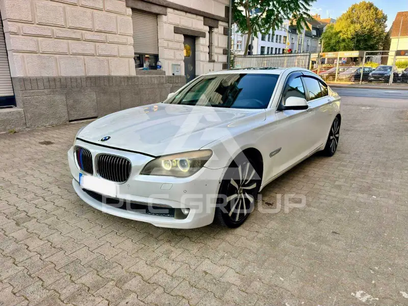 2011 BMW 740