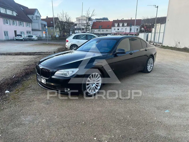 2011 BMW 740