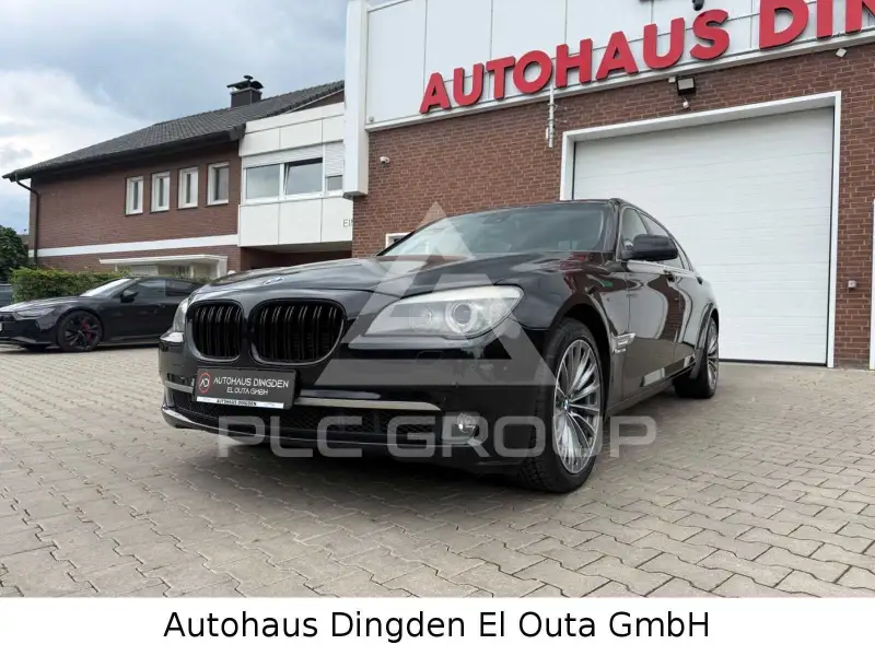 2011 BMW 750