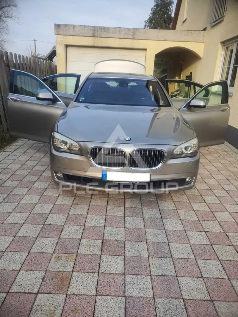 2011 BMW 750