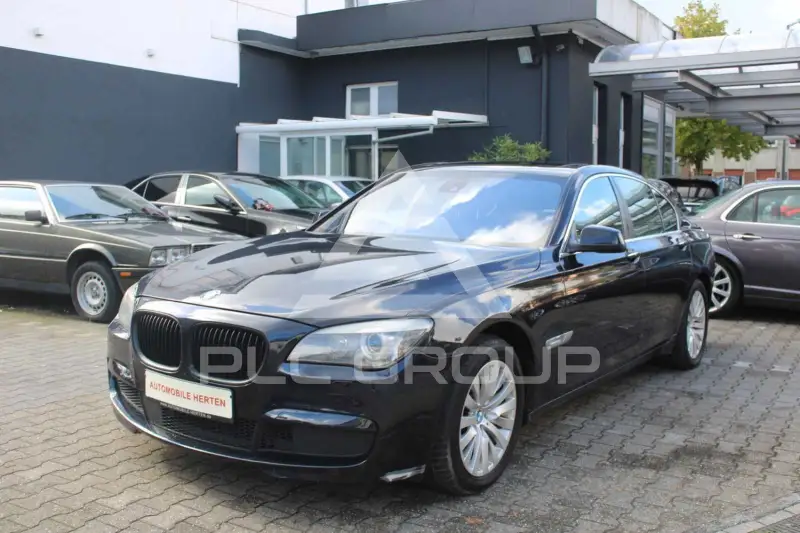 2011 BMW 750