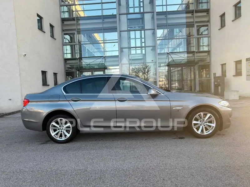 2011 BMW 523