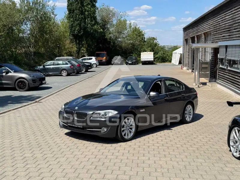2011 BMW 530