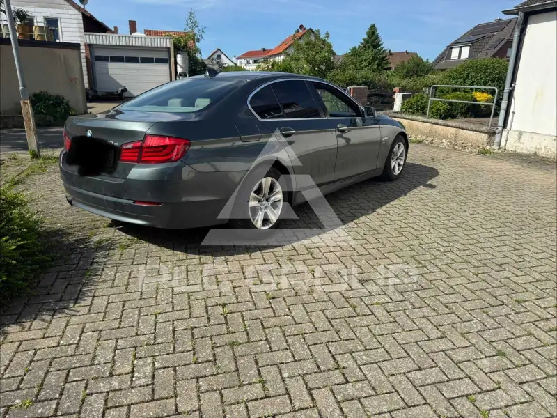 2011 BMW 530