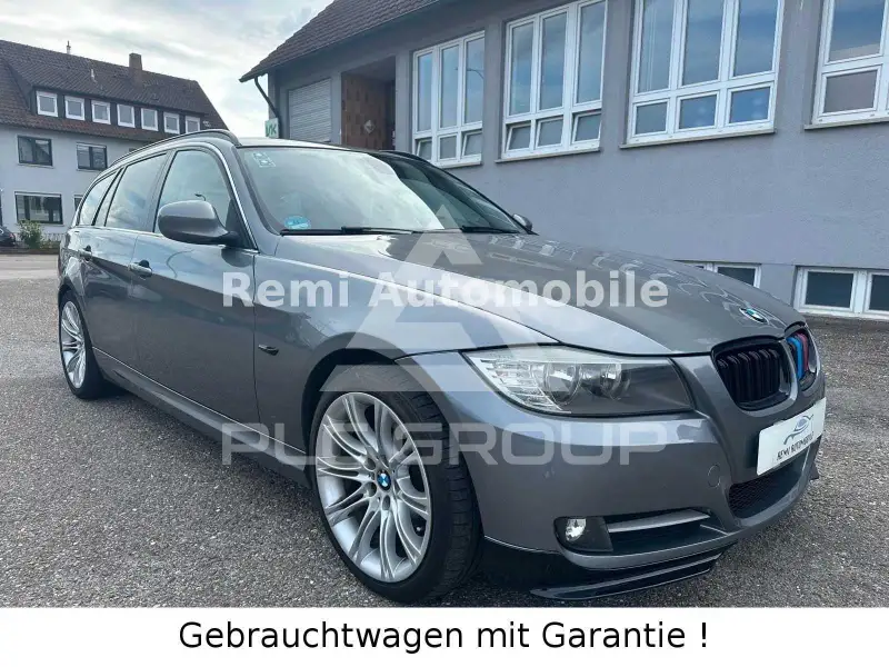 2011 BMW 320
