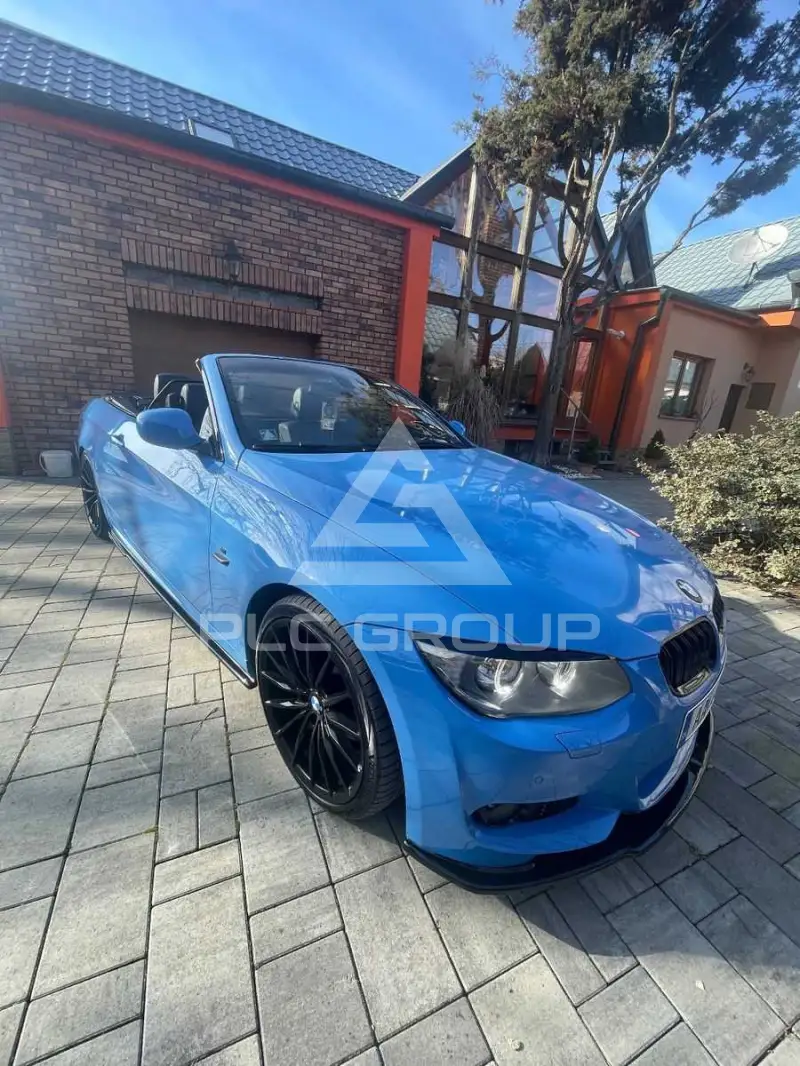 2011 BMW 320