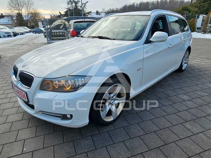 2011 BMW 320