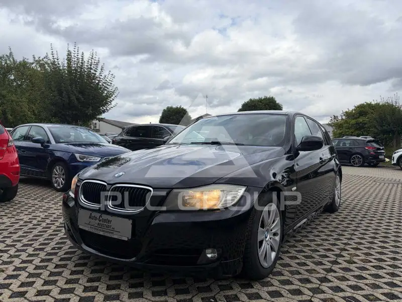 2011 BMW 320