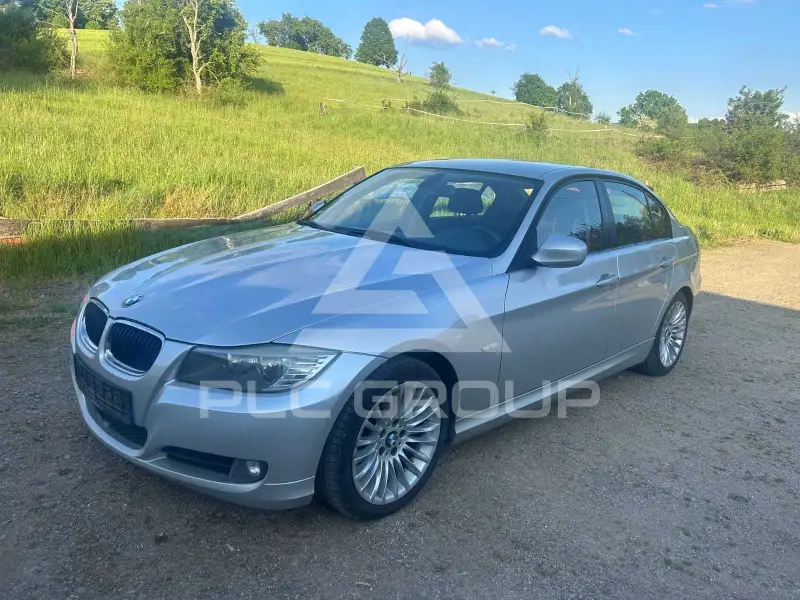 2011 BMW 320
