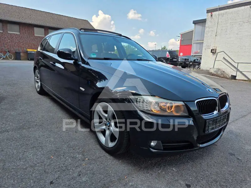 2011 BMW 320