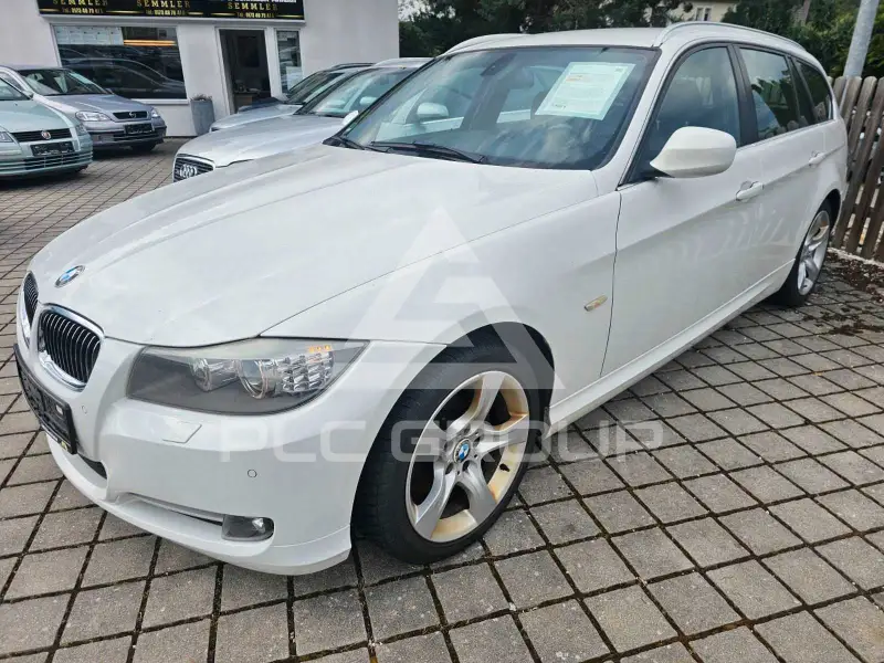 2011 BMW 320