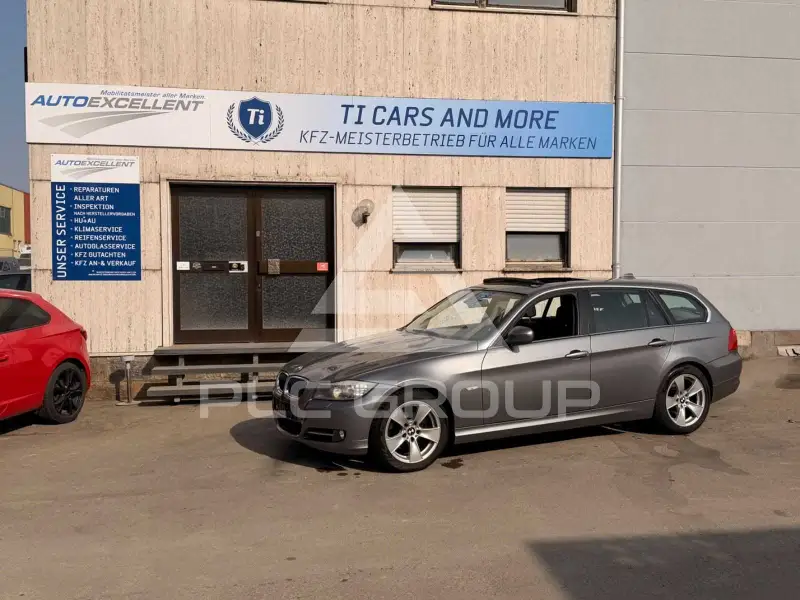 2011 BMW 320