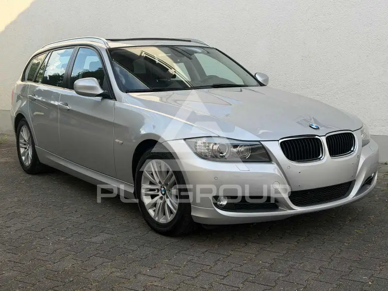 2011 BMW 320