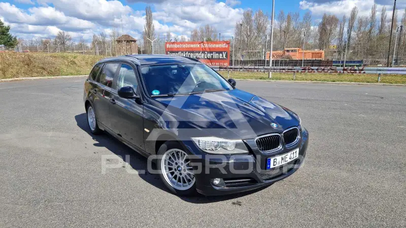 2011 BMW 320