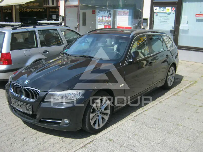 2011 BMW 320