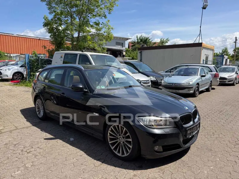 2011 BMW 320