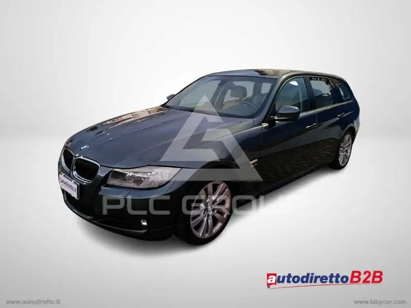2011 BMW 320