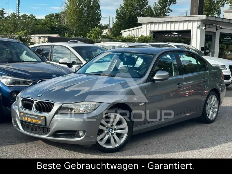 2011 BMW 320
