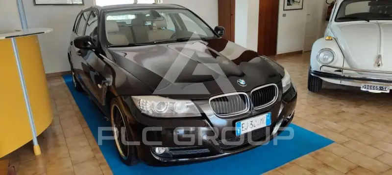 2011 BMW 320