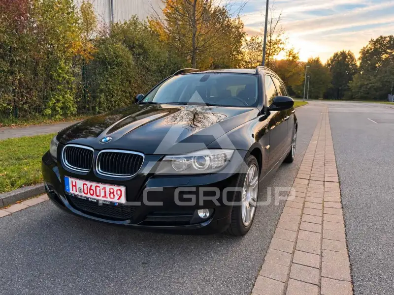 2011 BMW 320