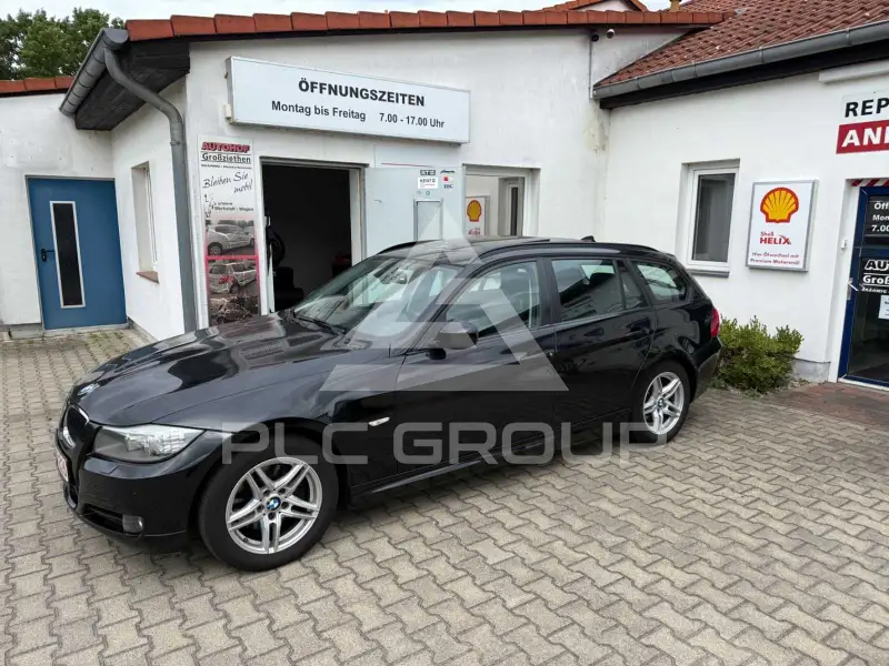 2011 BMW 320