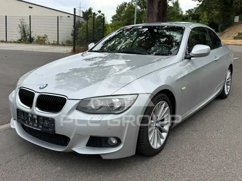 2011 BMW 320