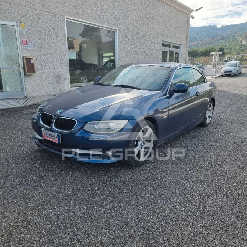 2011 BMW 320