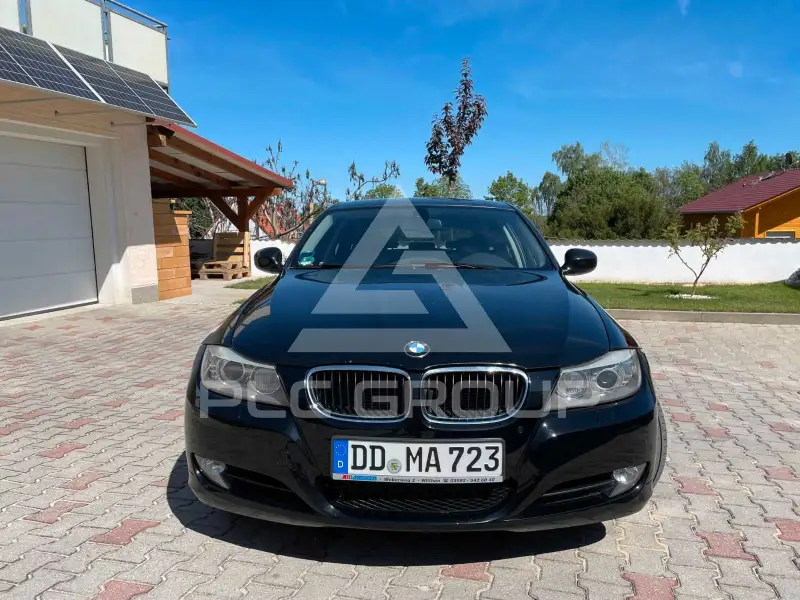2011 BMW 320
