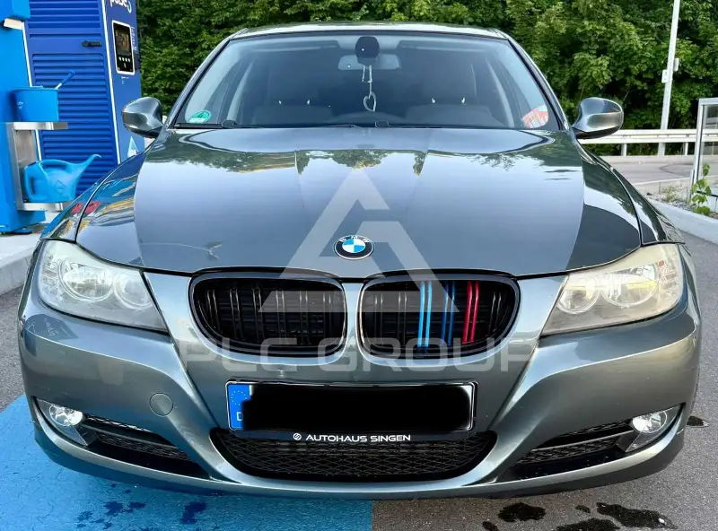 2011 BMW 320