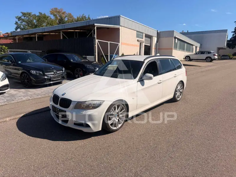 2011 BMW 330
