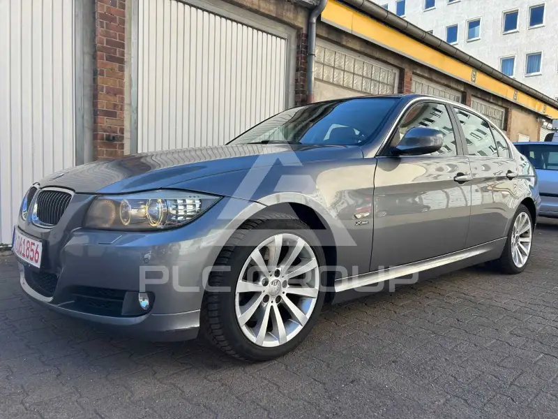 2011 BMW 330