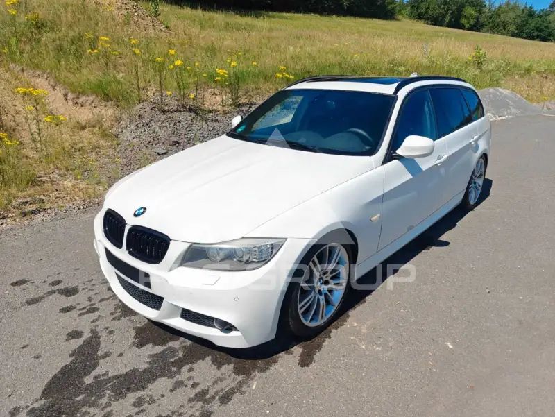 2011 BMW 330