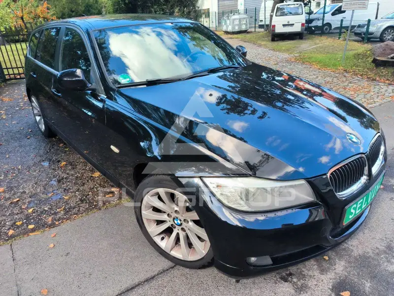 2011 BMW 330