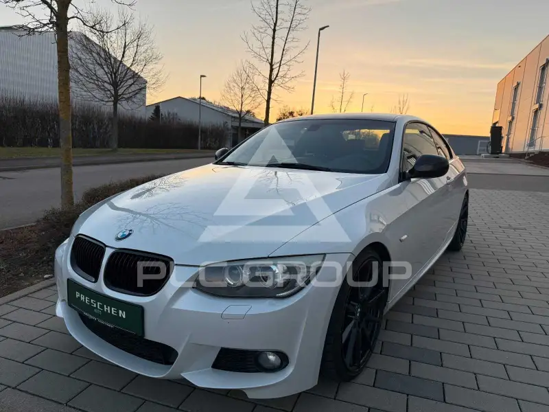 2011 BMW 330