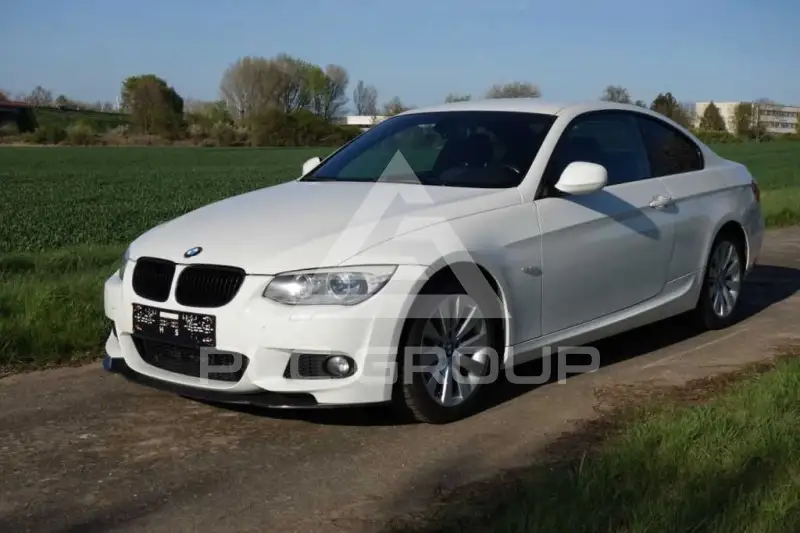 2011 BMW 330