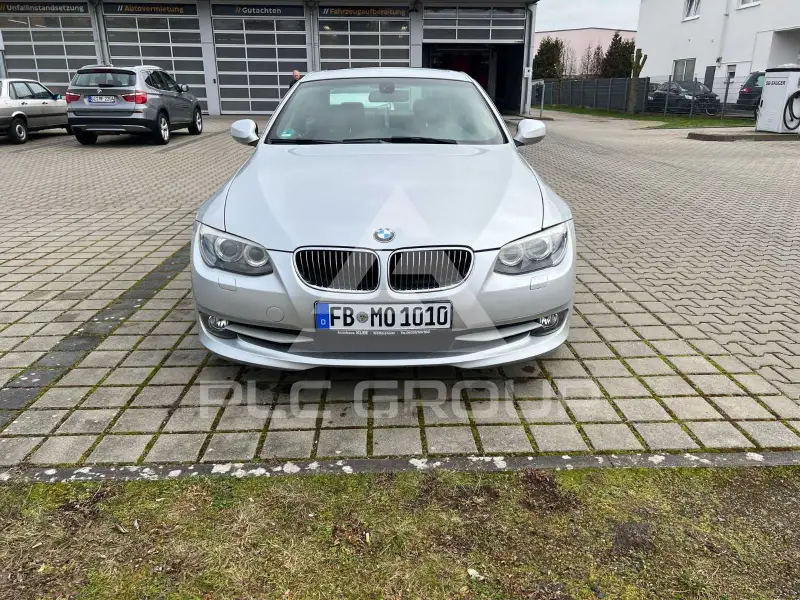 2011 BMW 330