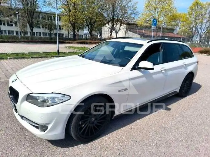 2011 BMW 520