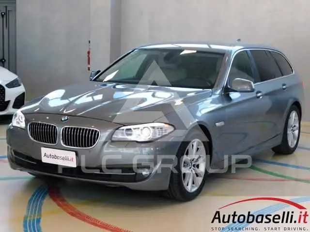 2011 BMW 520