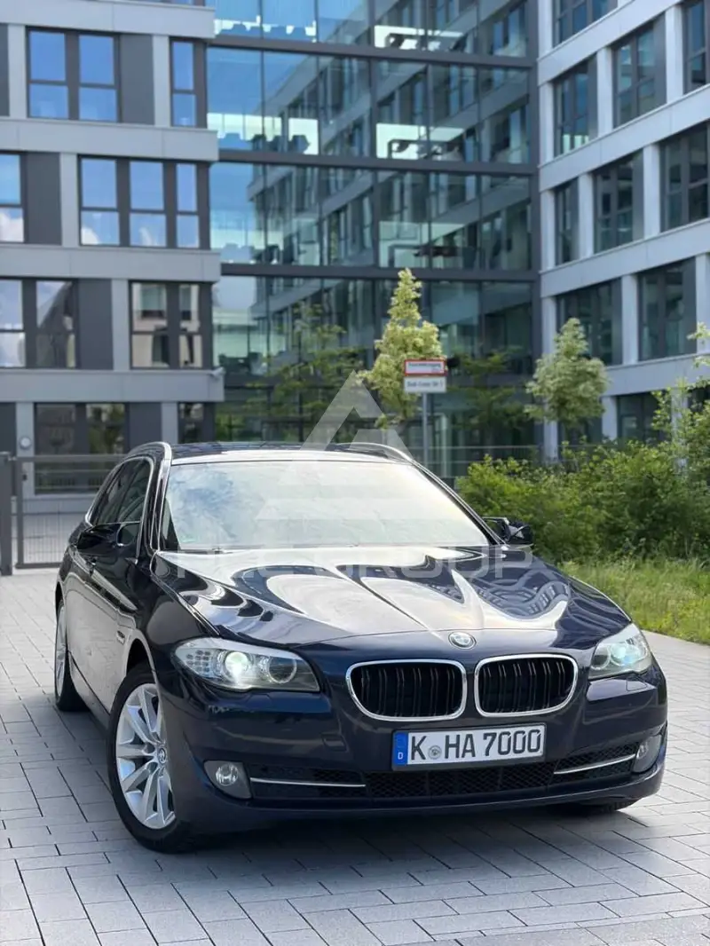 2011 BMW 520