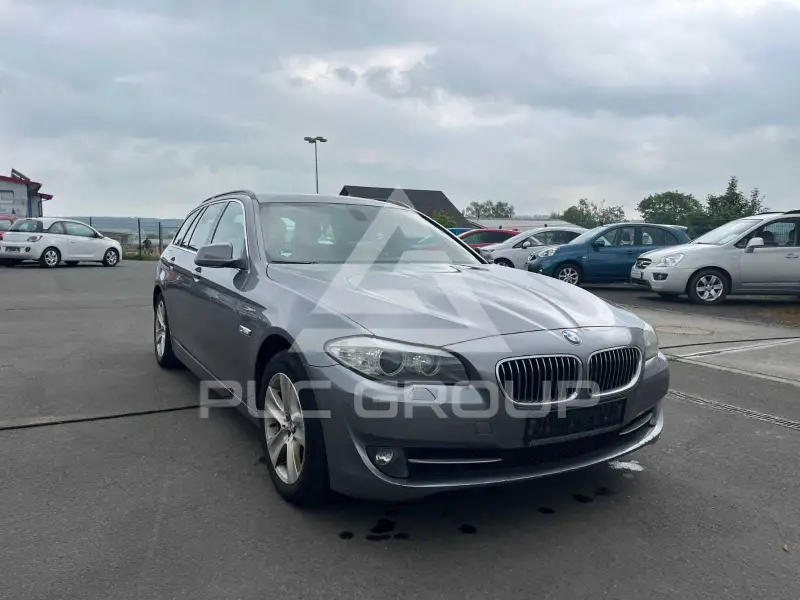 2011 BMW 520