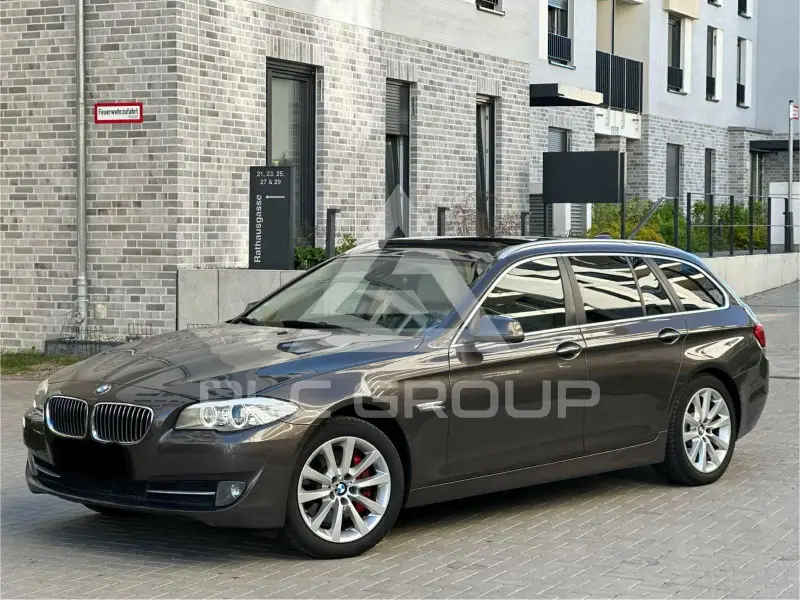 2011 BMW 520