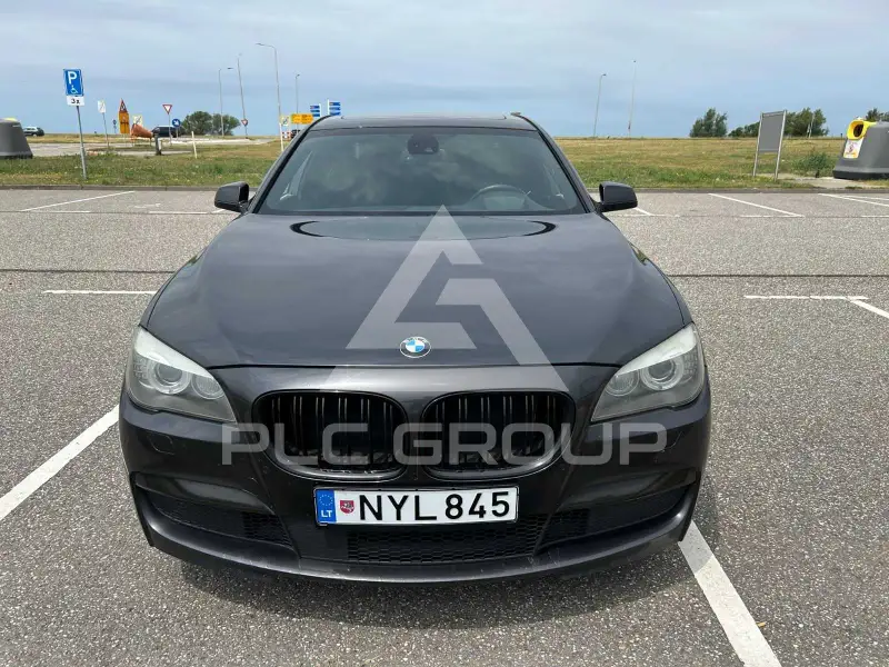 2011 BMW 730