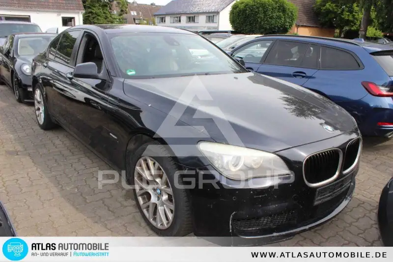 2011 BMW 730