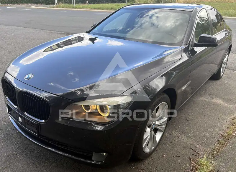 2011 BMW 730