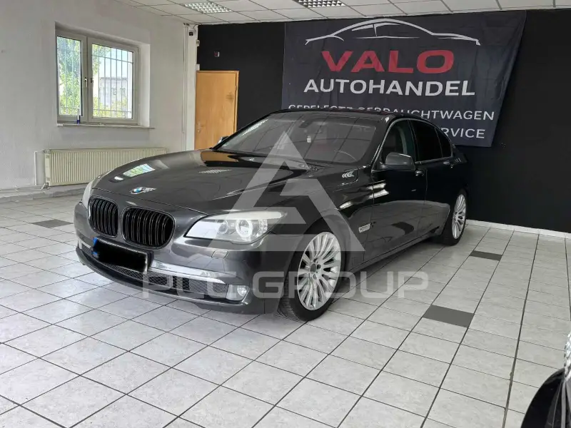 2011 BMW 730