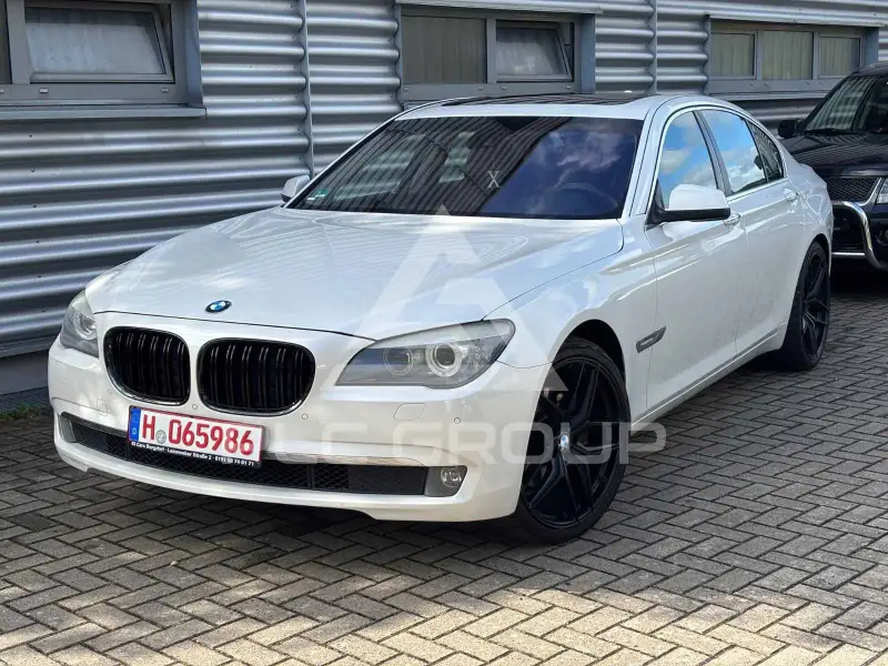 2011 BMW 730