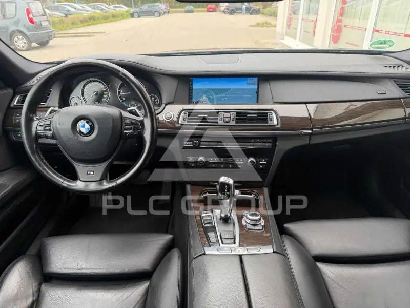 2011 BMW 730