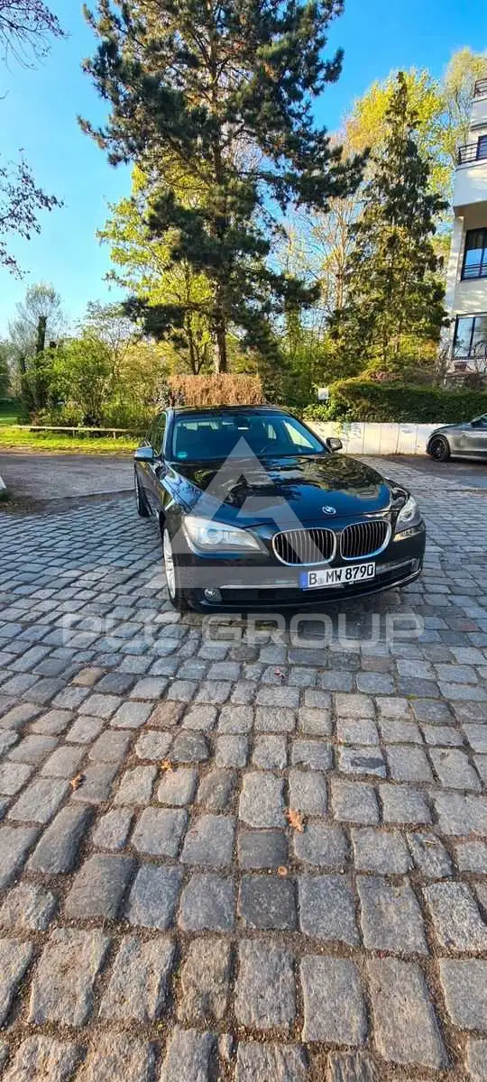 2011 BMW 730
