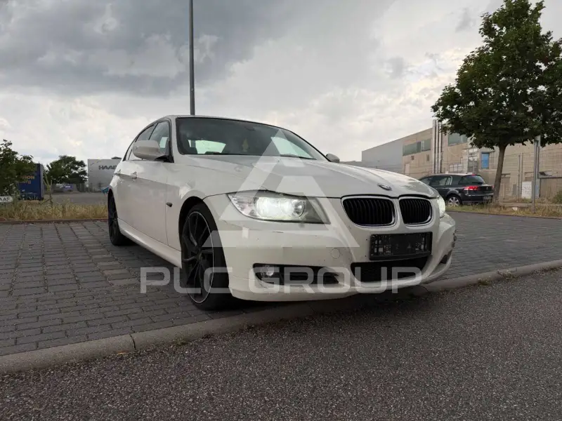 2011 BMW 318